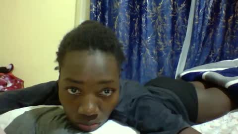 Snapshot of lunah_kitty chatting on May 5, 4:31 am lunah_kitty online show from May 5, 4:31 am