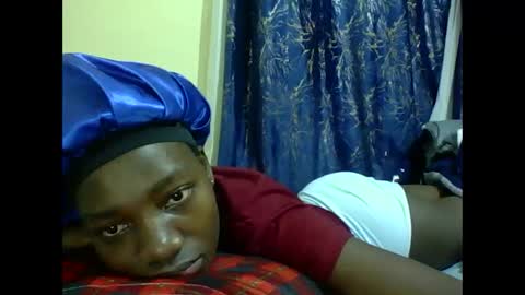 Snapshot of lunah_kitty chatting on May 18, 3:24 am lunah_kitty online show from May 18, 3:24 am