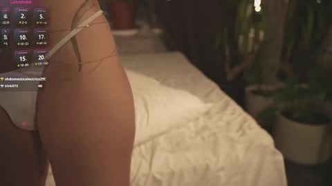 lunalike online show from April 18, 7:58 pm