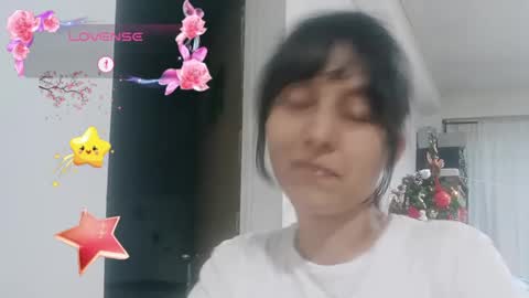 Snapshot of lunamoon_17 chatting on December 3, 10:51 pm LUNA online show from December 3, 10:51 pm