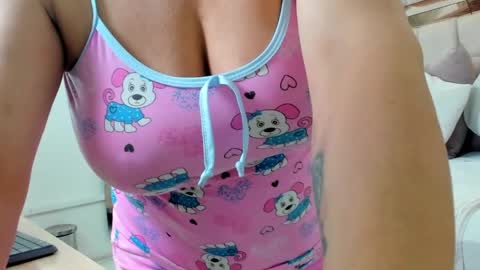 Luna Nieves online show from April 11, 4:50 am