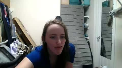 Snapshot of lunapixie2020 chatting on May 13, 3:37 am lunapixie2020 online show from May 13, 3:37 am