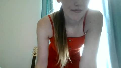 Snapshot of lunapixie2020 chatting on July 1, 6:40 pm lunapixie2020 online show from July 1, 6:40 pm