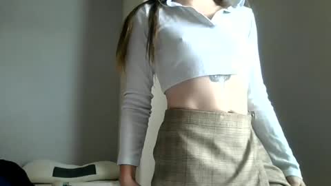 Snapshot of lunapixie2020 chatting on July 6, 7:38 pm lunapixie2020 online show from July 6, 7:38 pm
