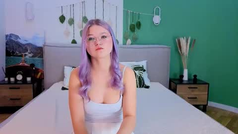 lunariafox online show from March 12, 2:56 pm