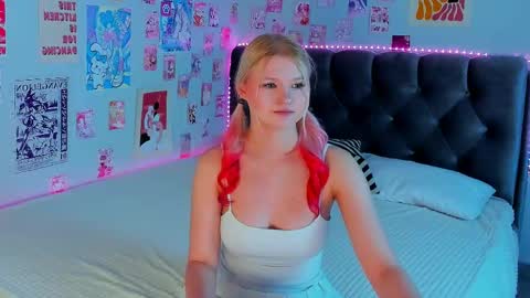 Snapshot of lunariafox chatting on May 30, 2:36 pm lunariafox online show from May 30, 2:36 pm