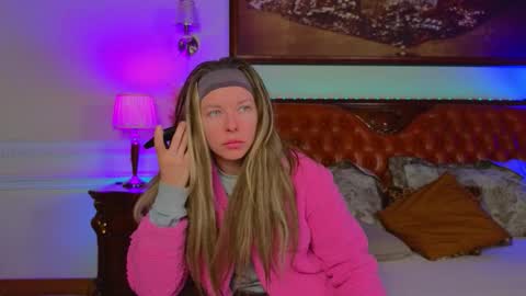 Luna Rishi online show from January 17, 6:07 am