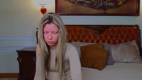 Luna Rishi online show from February 14, 6:21 am