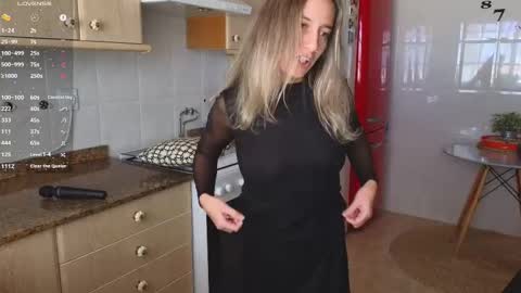 Snapshot of lunary_mix chatting on March 6, 12:30 pm  Luna online show from March 6, 12:30 pm