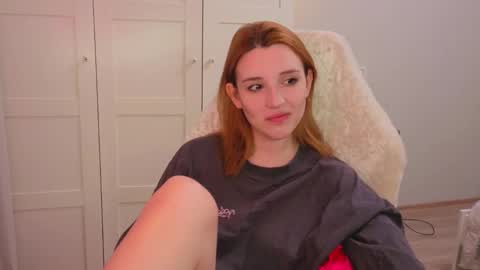 Kate online show from March 11, 4:35 pm