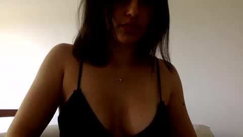 Snapshot of lunavelvett96 chatting on November 1, 1:46 pm Luna Velvett online show from November 1, 1:46 pm