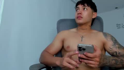 Snapshot of lunay_xtreemboy chatting on July 12, 3:58 pm Lunay online show from July 12, 3:58 pm