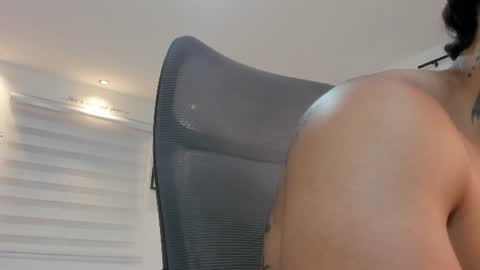 Snapshot of lunay_xtreemboy chatting on July 29, 3:59 am Lunay online show from July 29, 3:59 am