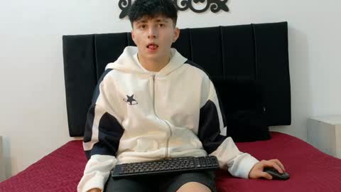 Snapshot of lunaydream chatting on May 28, 11:18 am lunaydream online show from May 28, 11:18 am