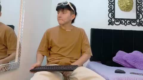 Snapshot of lunaydream chatting on July 16, 1:06 pm lunaydream online show from July 16, 1:06 pm