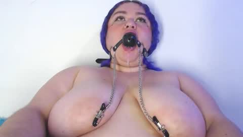 Snapshot of lunitaa_0 chatting on December 14, 9:07 am L U N I T A online show from December 14, 9:07 am