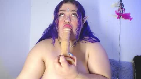 Snapshot of lunitaa_0 chatting on December 29, 10:34 am L U N I T A online show from December 29, 10:34 am