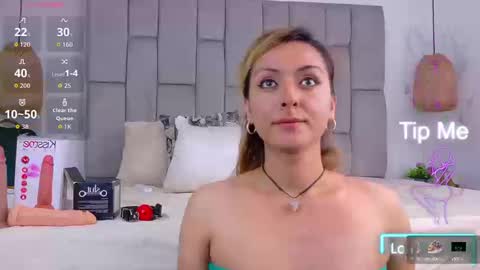 lunitadiva online show from September 19, 2:07 pm