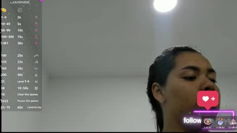 Snapshot of lunna_noir chatting on May 5, 9:23 pm lunna_noir online show from May 5, 9:23 pm