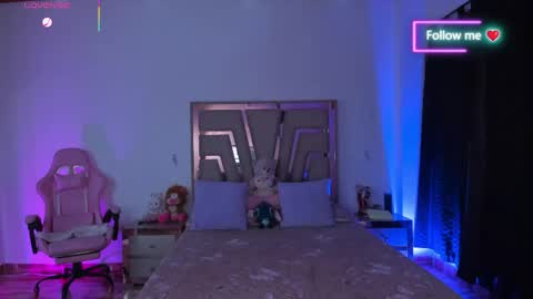 LUNA ROSE online show from March 18, 3:42 am