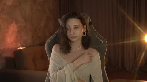 Snapshot of luntiki chatting on April 11, 7:07 pm Amelia online show from April 11, 7:07 pm