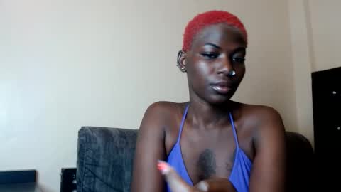 Snapshot of luo_queen chatting on June 4, 8:20 am luo_queen online show from June 4, 8:20 am
