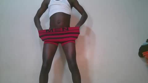 luoislove online show from February 19, 8:16 pm