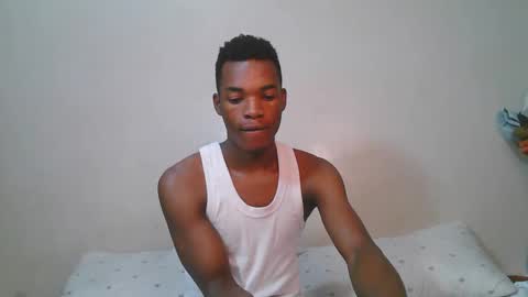 luoislove online show from March 3, 4:29 am