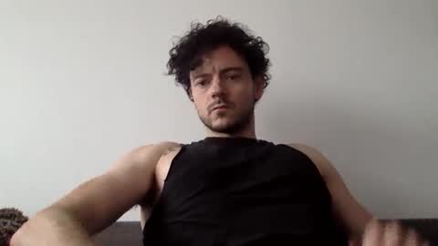 Snapshot of lupine_666 chatting on December 18, 9:25 am Lupine online show from December 18, 9:25 am