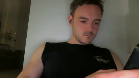 Snapshot of lupine_666 chatting on June 7, 10:46 pm Lupine online show from June 7, 10:46 pm