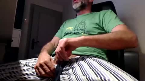 lure4beef online show from March 8, 11:18 pm