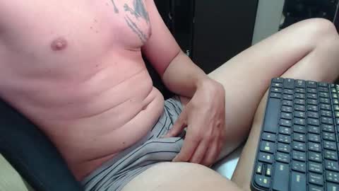 Snapshot of lushboy90 chatting on February 24, 5:54 am lushboy90 online show from February 24, 5:54 am