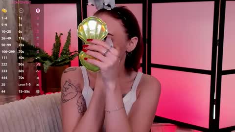 your sweet Liana online show from February 19, 6:09 am