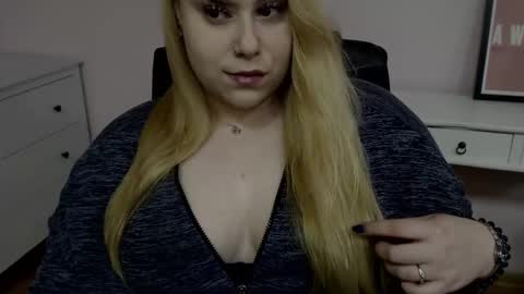 Hailey online show from October 6, 9:01 pm