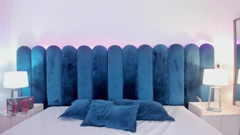 Lushian And Luna online show from February 5, 5:39 pm