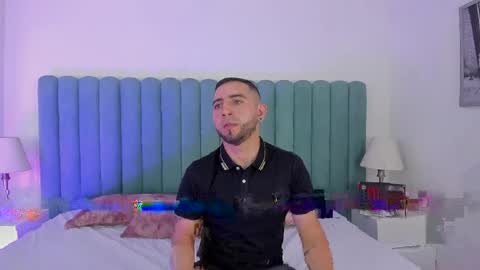 Lushian And Luna online show from April 4, 3:53 pm