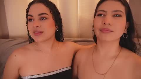 Snapshot of lust_timexxx chatting on August 9, 9:09 pm Gabrielle Lexa online show from August 9, 9:09 pm
