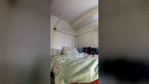 LOLA online show from April 23, 7:41 am