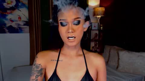 Snapshot of lustfulltrans chatting on January 17, 3:12 am AdriannaFowks online show from January 17, 3:12 am