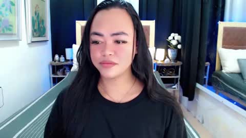 Snapshot of lustfuloffendertrina chatting on January 20, 4:10 am Trina online show from January 20, 4:10 am