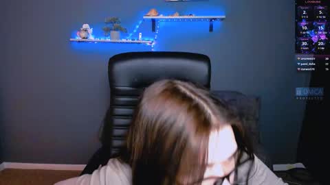 lusy_puff online show from December 2, 12:51 pm