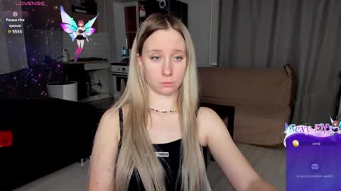 Snapshot of lusyagreenberg chatting on December 4, 4:49 pm LusyaGreenberg online show from December 4, 4:49 pm