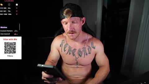 Snapshot of luther_daddy chatting on June 11, 2:22 am luther_daddy online show from June 11, 2:22 am
