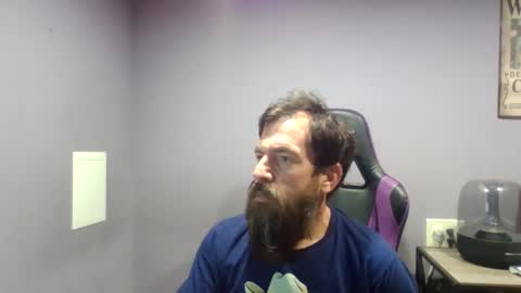 Luv2likslit online show from November 10, 8:13 am