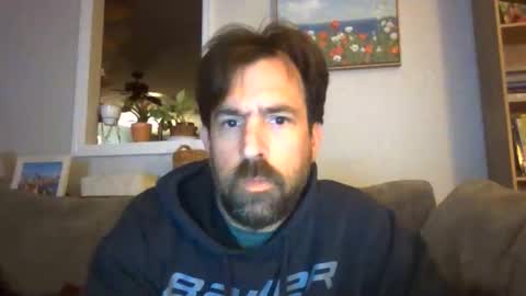 Snapshot of luv2likslit611455 chatting on April 20, 8:17 am Luv2likslit online show from April 20, 8:17 am