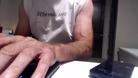 Snapshot of luv_missle chatting on March 31, 6:36 am luv_missle online show from March 31, 6:36 am