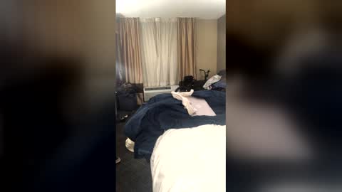 luvbug555 online show from December 21, 4:30 am