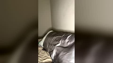 luvbug555 online show from April 23, 7:16 pm