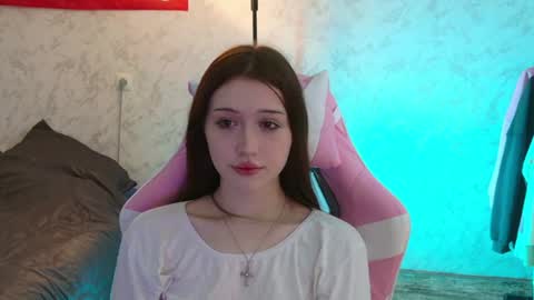 Snapshot of luvellina chatting on July 1, 8:27 am luvellina online show from July 1, 8:27 am