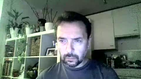 Snapshot of luvly chatting on December 12, 11:14 pm Luvly online show from December 12, 11:14 pm